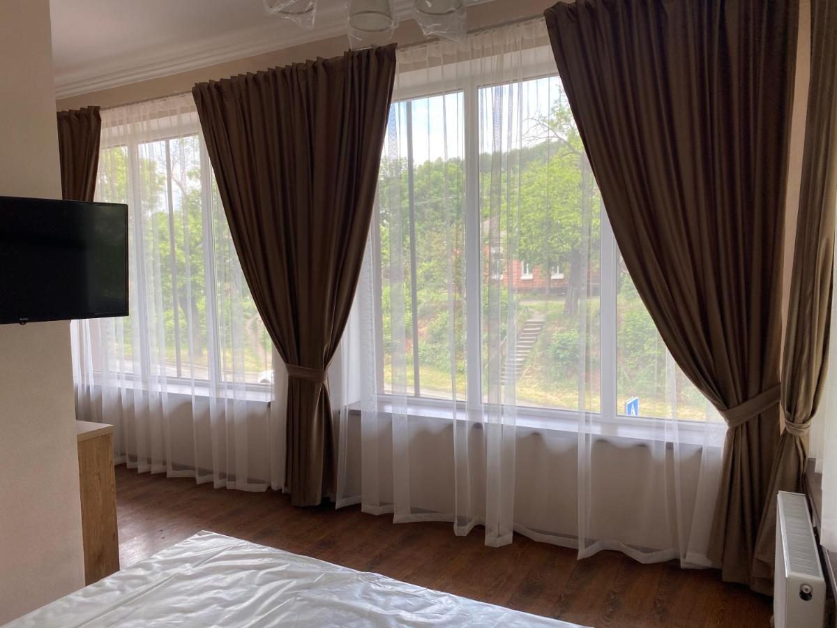 Grand Hotel Mohyliv-Podilskyi Exteriör bild