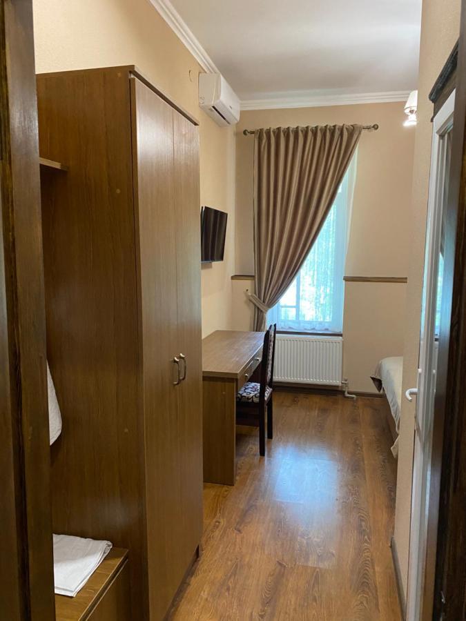Grand Hotel Mohyliv-Podilskyi Exteriör bild